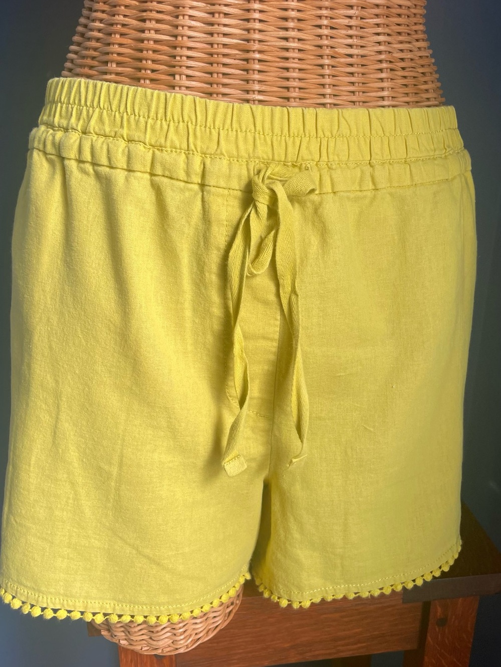 LOFT Women’s Drawstring Shorts Pom Pom Citrus Linen Cotton Blend Size 12